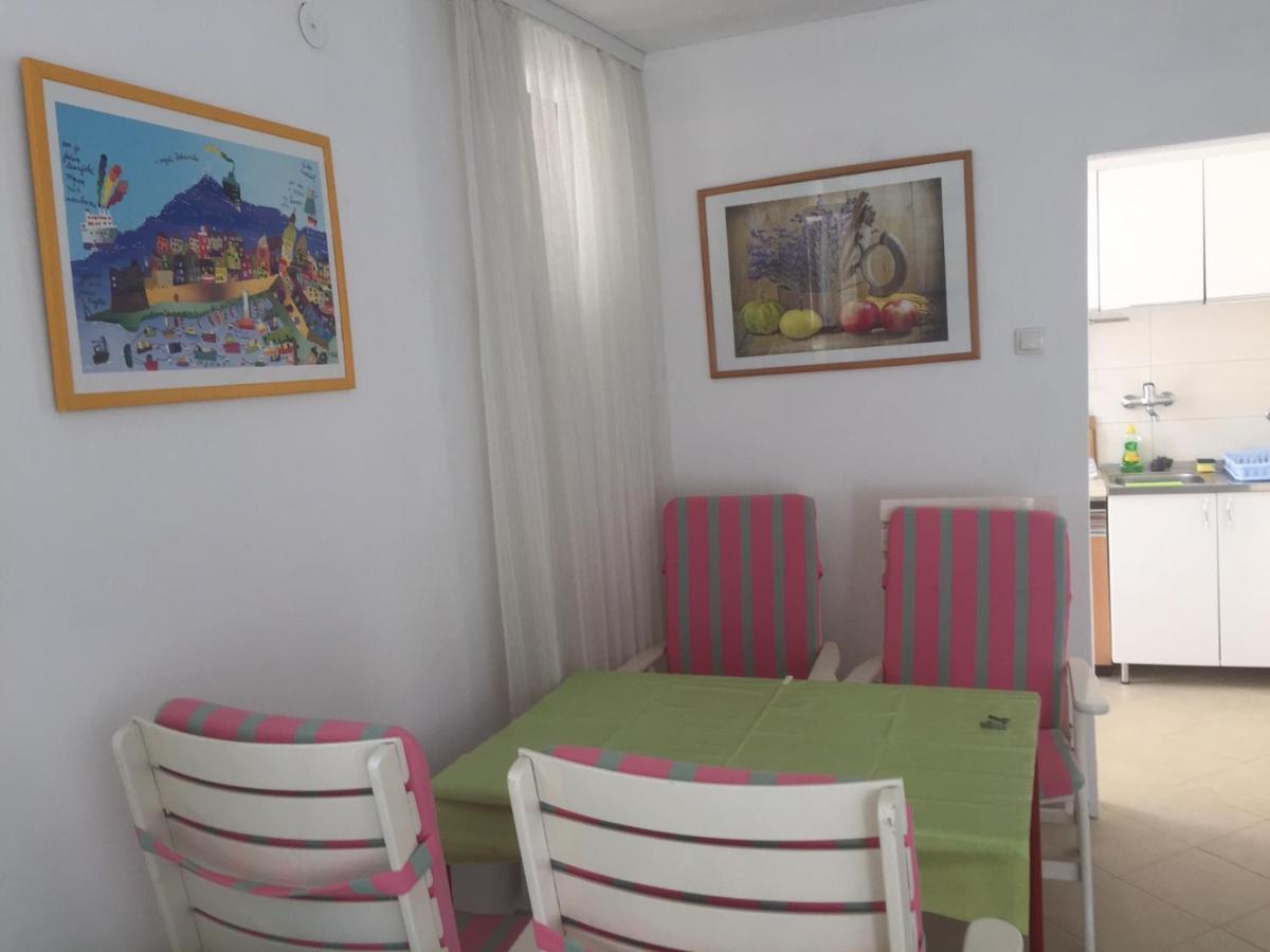 Apartment Perla - 150M From The Sea نوفي فينودولسكي المظهر الخارجي الصورة