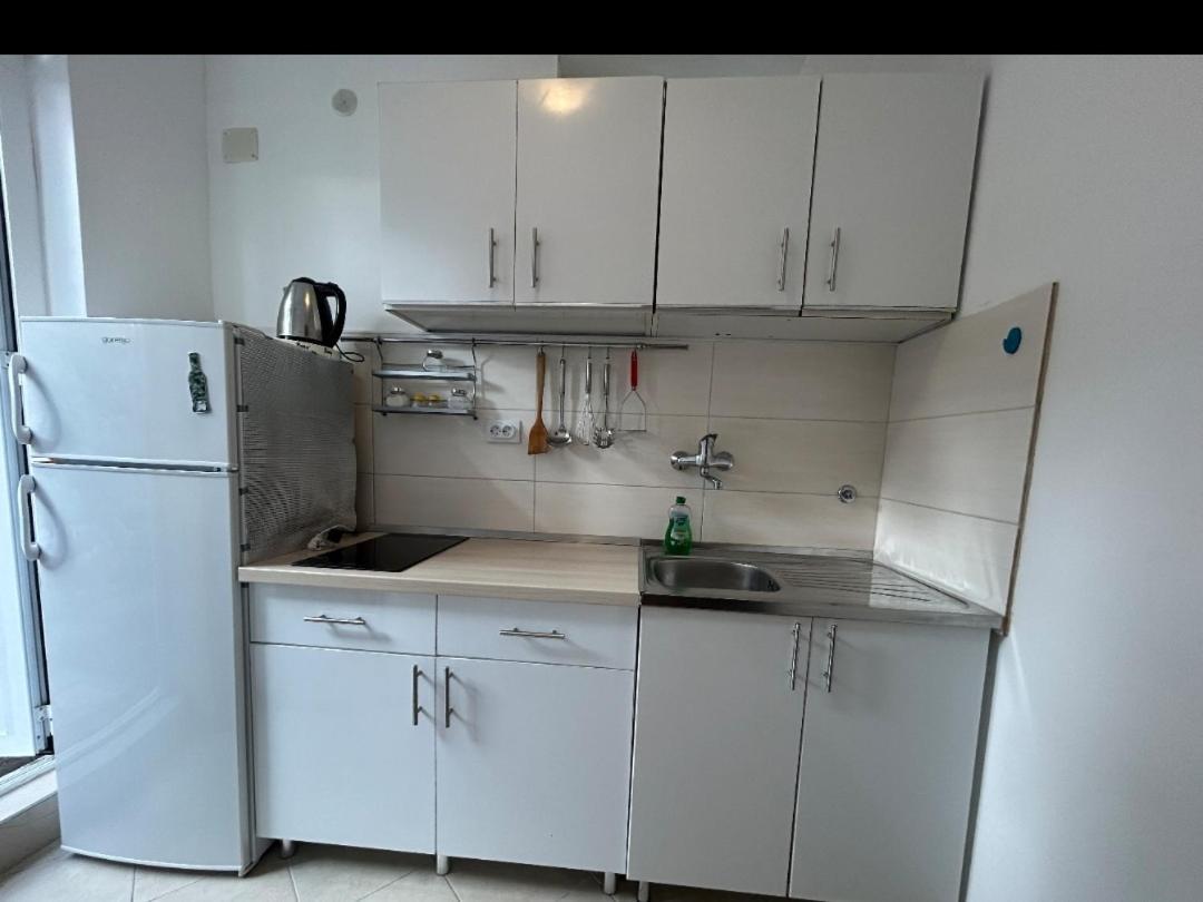 Apartment Perla - 150M From The Sea نوفي فينودولسكي المظهر الخارجي الصورة